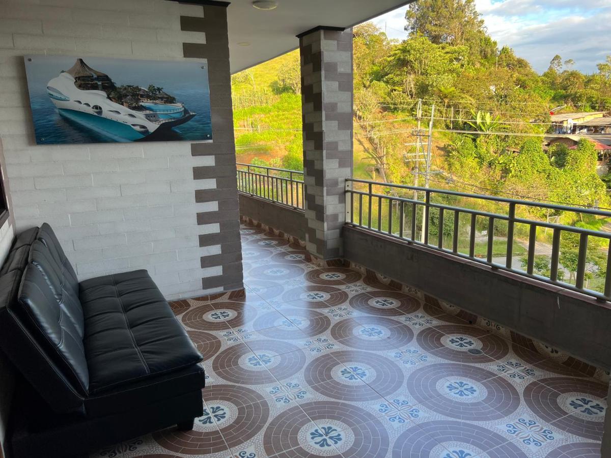 Hollywood Paradise Hotel Ριονέγρο Εξωτερικό φωτογραφία