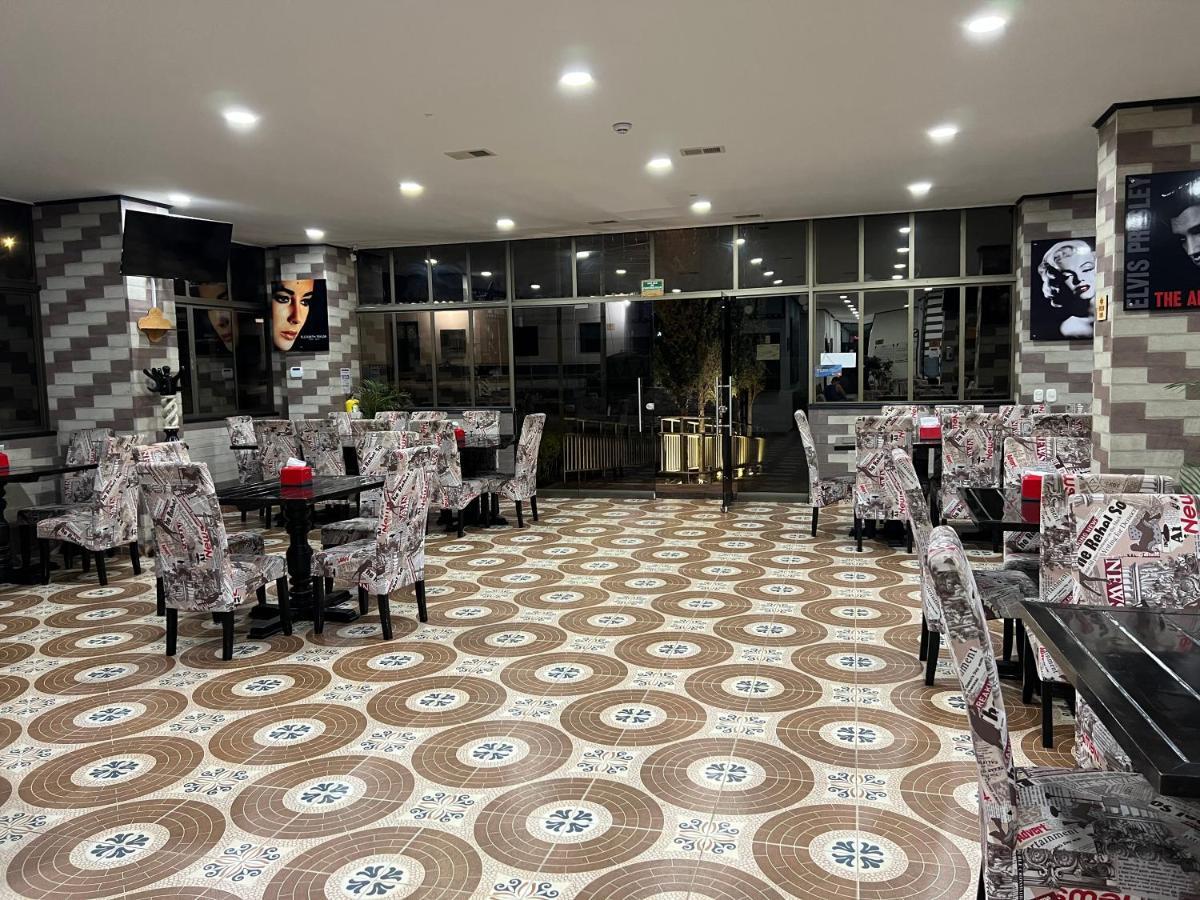 Hollywood Paradise Hotel Ριονέγρο Εξωτερικό φωτογραφία