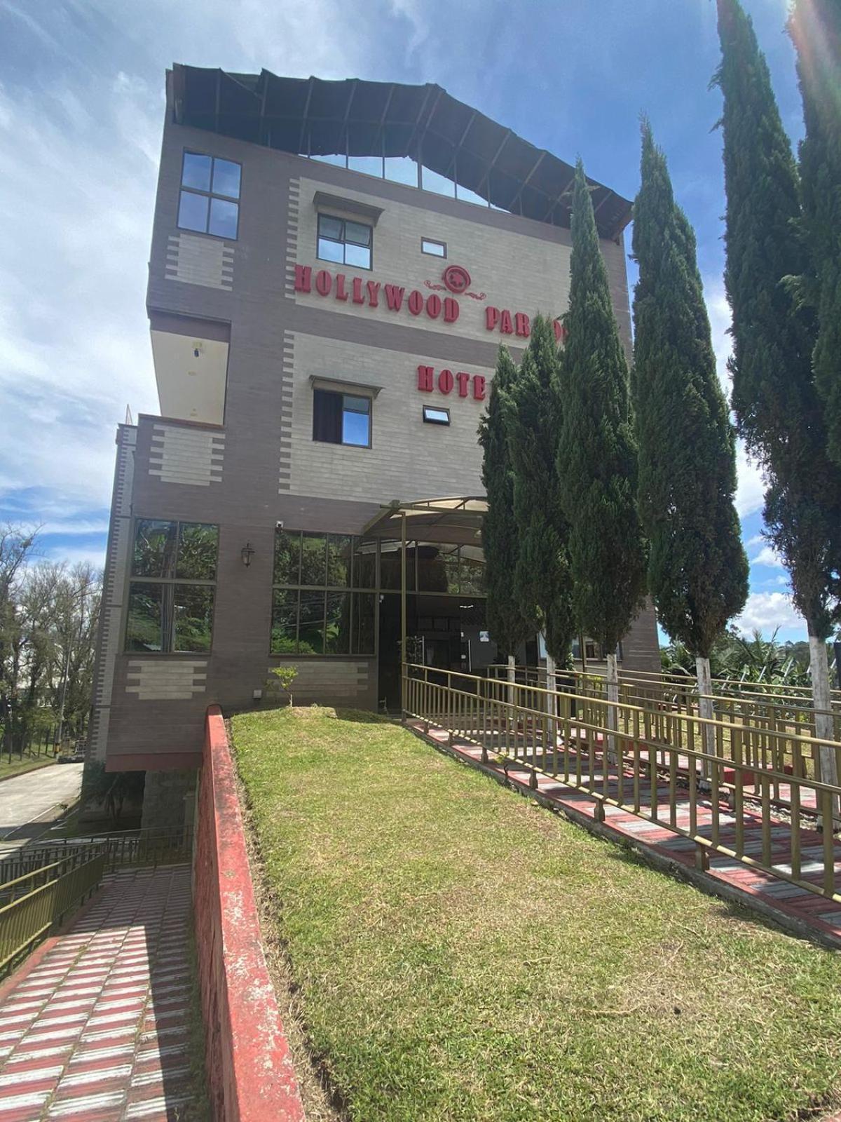 Hollywood Paradise Hotel Ριονέγρο Εξωτερικό φωτογραφία